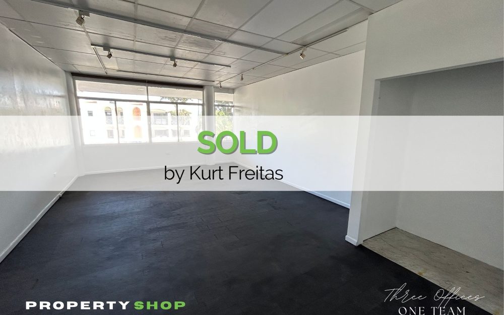 RETAIL PREMISES | IDEAL PORT DOUGLAS LOCATION